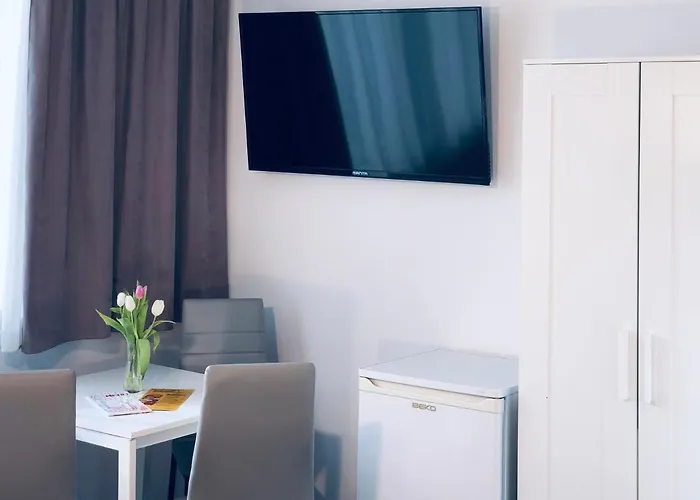 Hostel SIECHNICE Noclegi